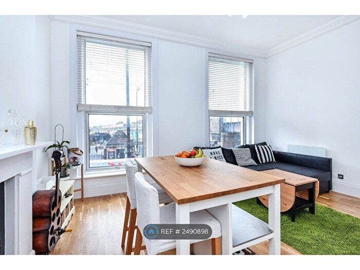 1 Bedroom Flat To Rent In Uxbridge Road, London, W12