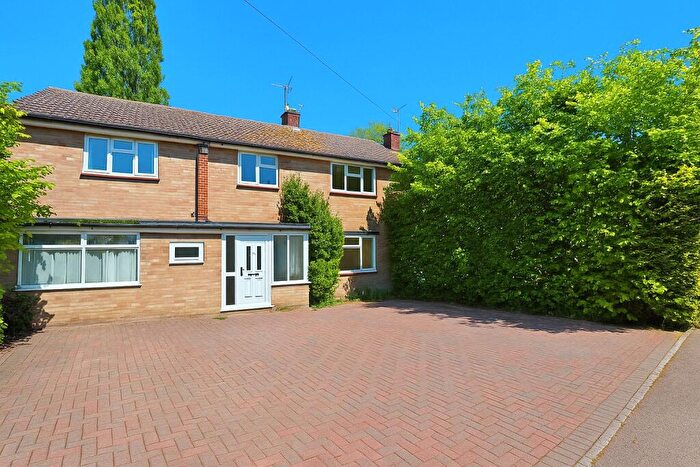3 Bedroom Terraced House For Sale In Blackwell Avenue, Guildford, Surrey, GU2