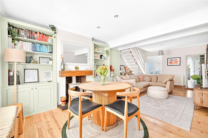2 Bedroom Terraced House For Sale In Milton Road, Walthamstow, London, E17