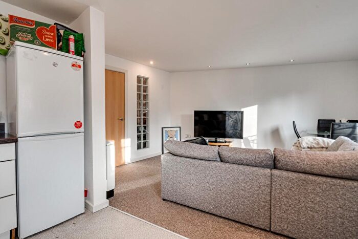 2 Bedroom Apartment For Sale In Waterside Gardens, Bolton, Lancashire, BL1