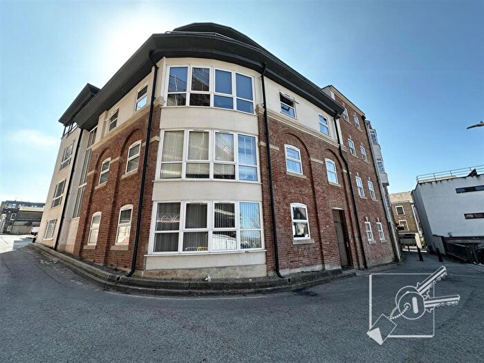 2 Bedroom Apartment To Rent In Market Court, Horns Yard, Gravesend, DA12
