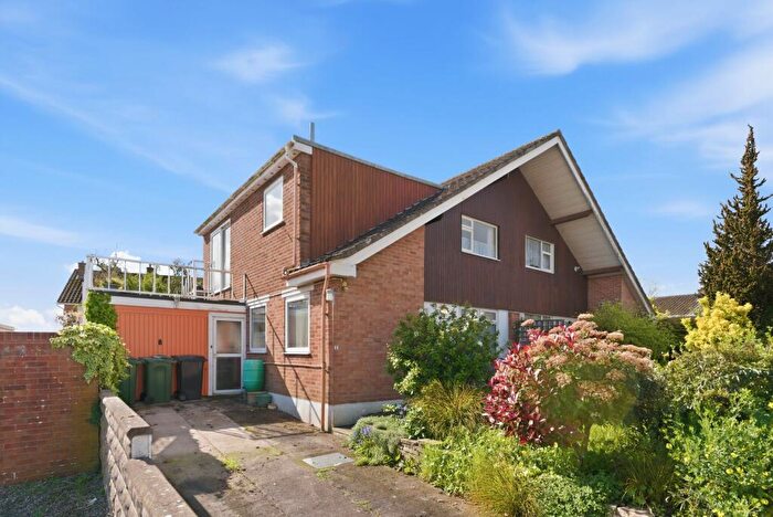 4 Bedroom Semi Detached House For Sale In Hampden Road, Weston-Super-Mare - No Chain, BS22