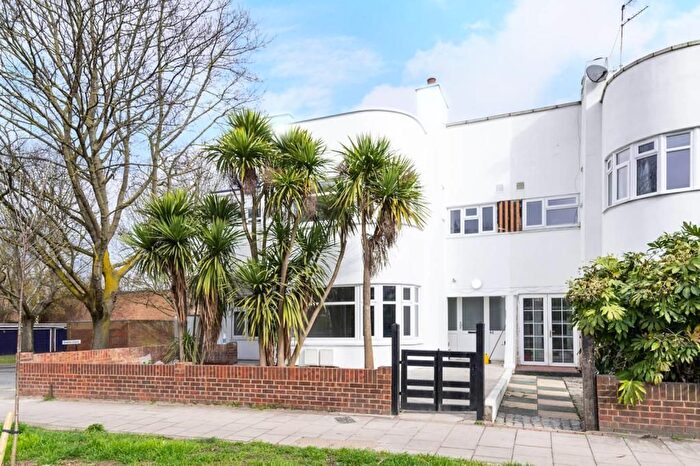 1 Bedroom Flat For Sale In Ellesmere Road, London, W4