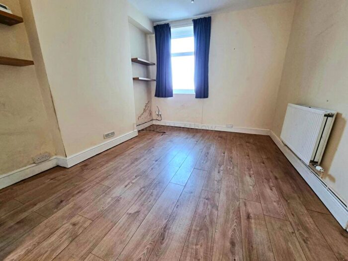 3 Bedroom End Of Terrace House For Sale In Everard Street, Barry, The Vale Of Glamorgan., CF63