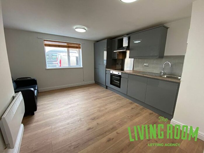 1 Bedroom Flat To Rent In Carlisle Street, Splott, Cardiff, CF24