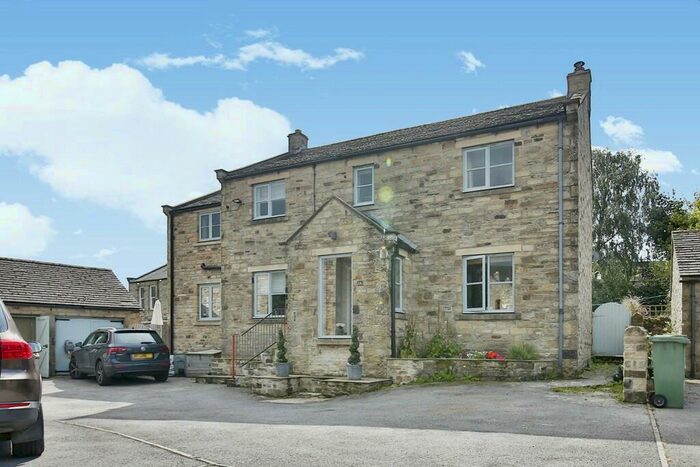 5 Bedroom Detached House For Sale In Hill Close, Reeth, DL11