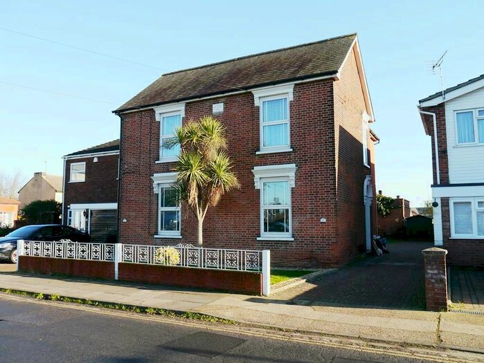 2 Bedroom Flat To Rent In Derby Road, Ipswich, Suffolk IP3