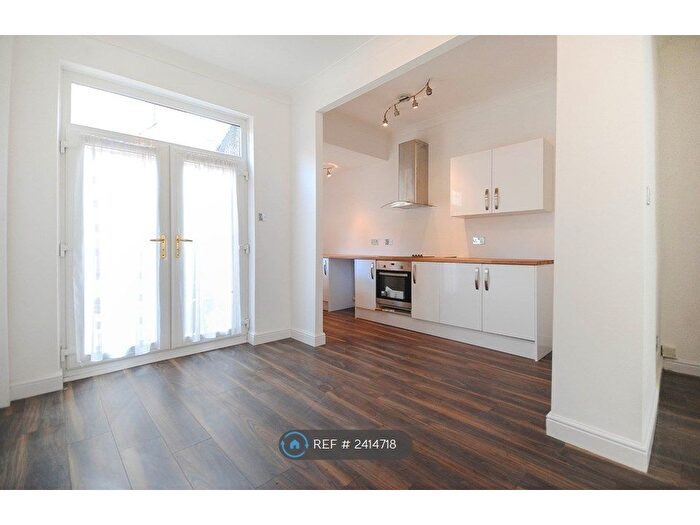 3 Bedroom Terraced House To Rent In Scarisbrick Street, Wigan, WN1