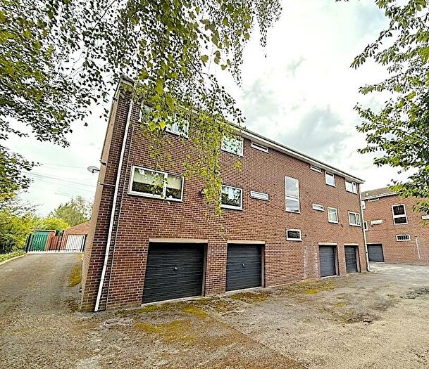 2 Bedroom Flat To Rent In Oakley Road, Sheffield, S13