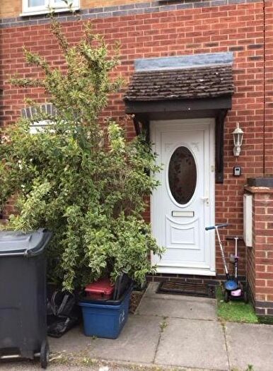 2 Bedroom House To Rent In Chepstow Close, Stevenage, SG1