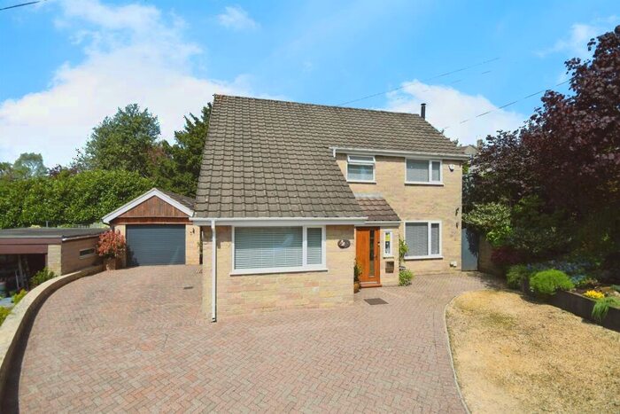 4 Bedroom Detached House For Sale In Tawney Close, Tansley, Matlock, DE4