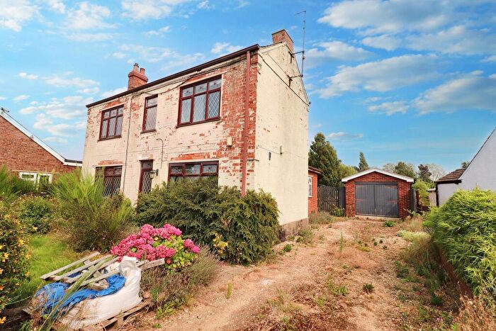2 Bedroom Detached House For Sale In Branches Lane, Fleet, PE12