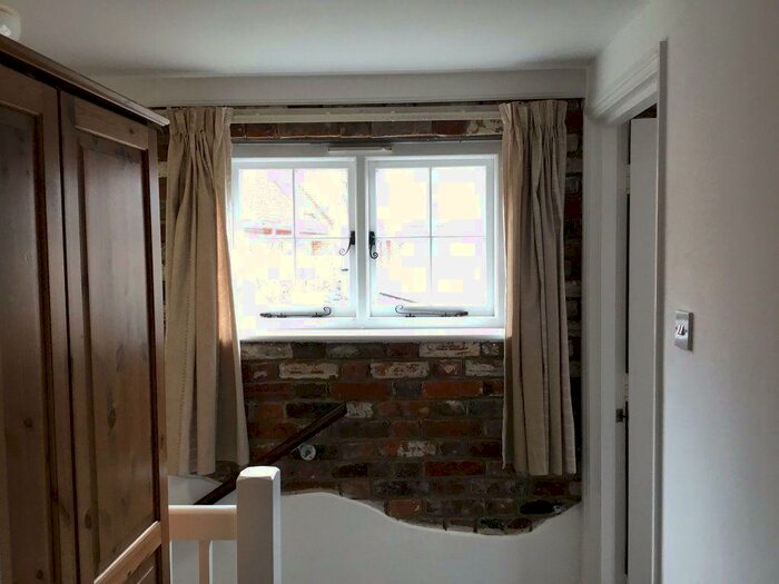 2 Bedroom Flat To Rent In Northgate, Canterbury Ref -, CT1