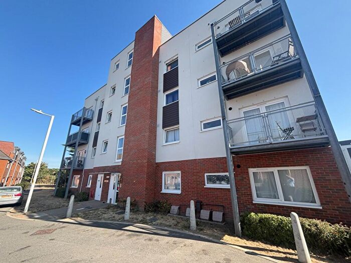 2 Bedroom Apartment To Rent In Muir Drive, Dartford, DA1