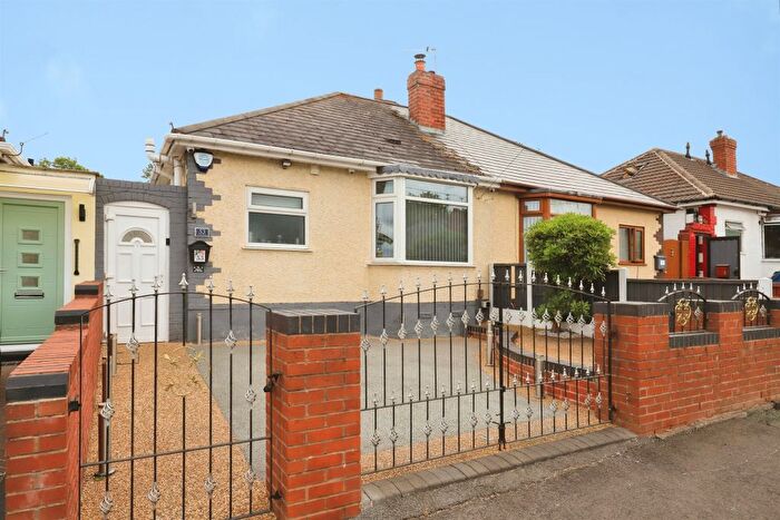 2 Bedroom Semi Detached Bungalow For Sale In Ward Grove, Wolverhampton, WV4