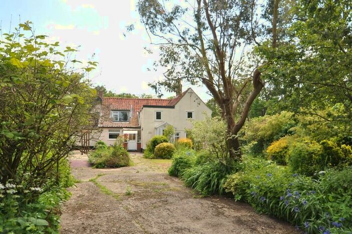 4 Bedroom Detached House For Sale In Upper Holton, Halesworth, IP19