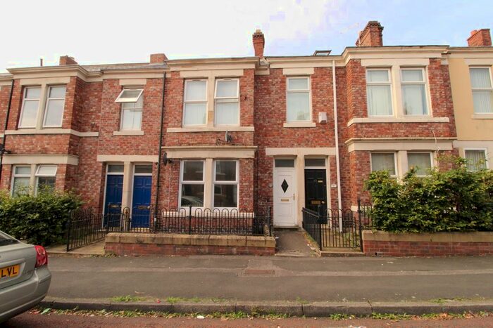 2 Bedroom Flat To Rent In Westbourne Avenue, Gateshead, NE8