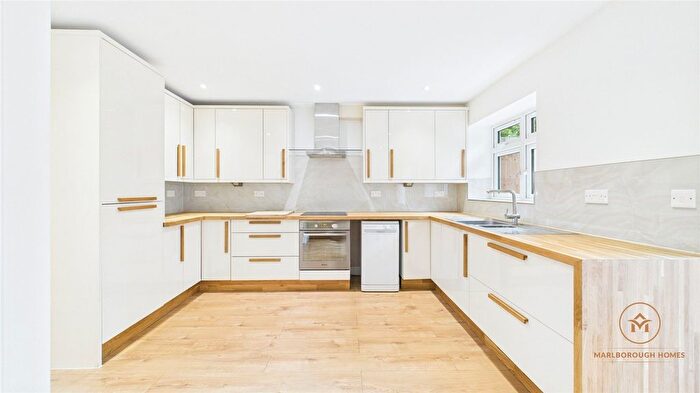 3 Bedroom Detached House To Rent In Diana Close, South Woodford, London, E18