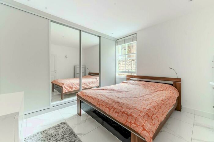 1 Bedroom Flat To Rent In Uverdale Road, Lots Road, London, SW10