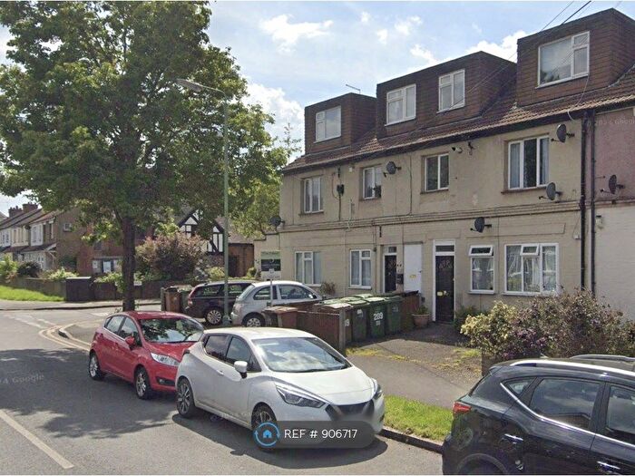 2 Bedroom Flat To Rent In Gander Green Lane, Sutton, SM1