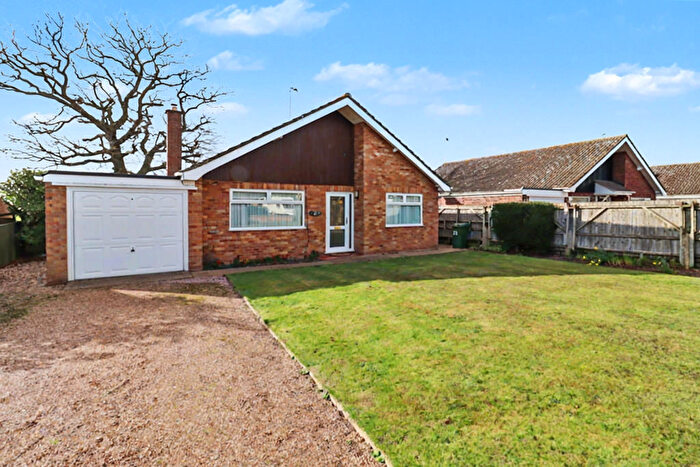 3 Bedroom Detached Bungalow For Sale In Wheatley Drive, North Wootton, King's Lynn, Norfolk, PE30