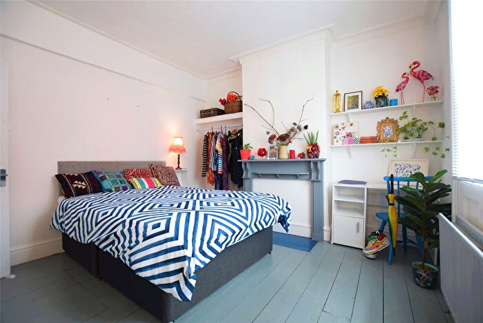 3 Bedroom Terraced House To Rent In Swan Road, Gloucester, Gloucestershire, GL1