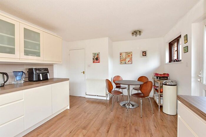 3 Bedroom Detached Bungalow For Sale In Madeira Lane, Freshwater, Isle Of Wight, PO40