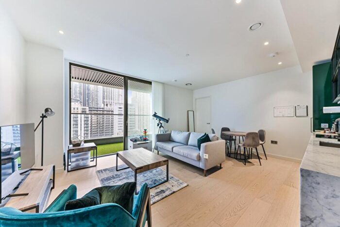 1 Bedroom Apartment To Rent In Bagshaw Building, Wardian, Canary Wharf, London, E14