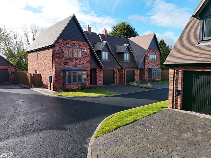 4 Bedroom Detached House For Sale In Levedale Road, Penkridge, ST19