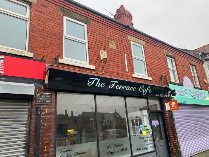 2 Bedroom Flat To Rent In Hoylake Road, Moreton, Wirral, CH46