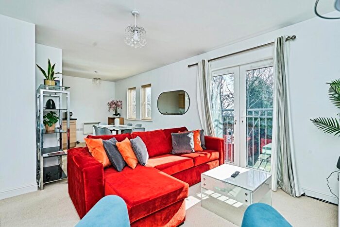 2 Bedroom Flat To Rent In Blue Cedar Drive, Streetly, B74