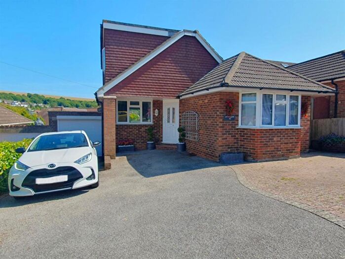 4 Bedroom Detached House For Sale In Tumulus Road, Saltdean, Brighton, BN2