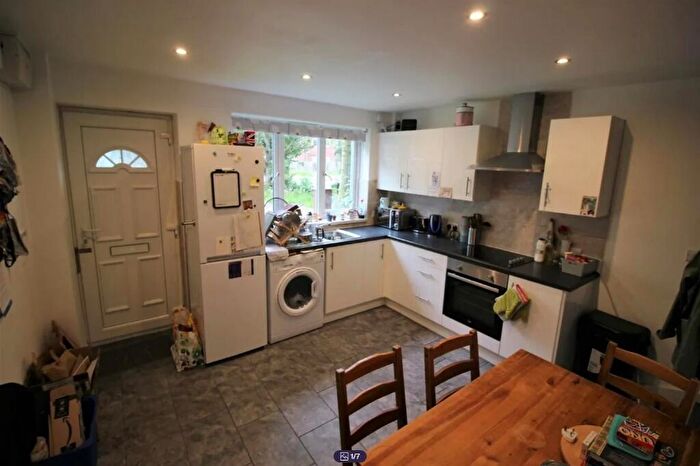 3 Bedroom Semi-Detached House To Rent In Lace Street, Dunkirk, Nottingham, NG7