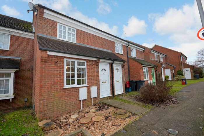 2 Bedroom Terraced House To Rent In Edmonds Drive, Stevenage, SG2