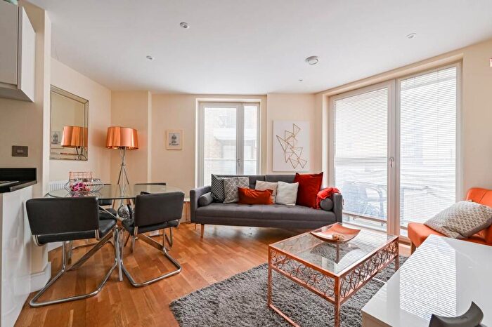 2 Bedroom Flat To Rent In ..St Annes Street, Limehouse, London, E14