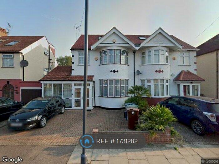 2 Bedroom Detached House To Rent In Chestnut Drive, Pinner, HA5