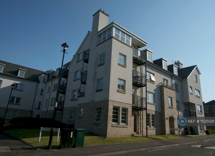 3 Bedroom Flat To Rent In Grierson House, Edinburgh, EH16