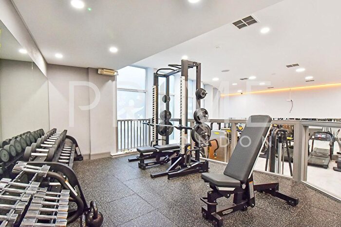 1 Bedroom Flat To Rent In Whitehouse Apartments, South Bank, London, SE1