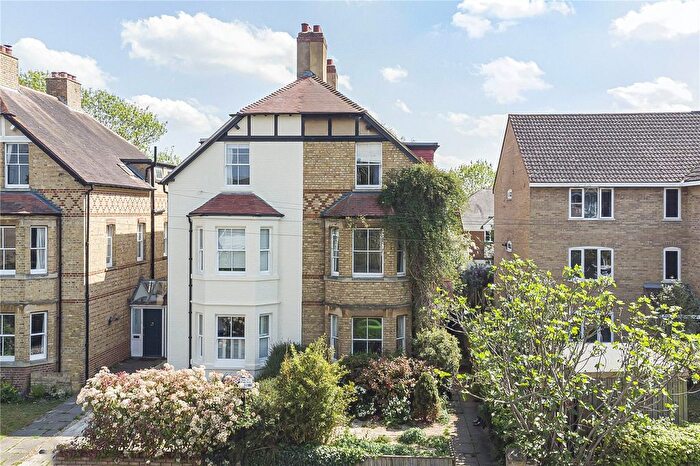 4 Bedroom Semi Detached House For Sale In Hernes Road, North Oxford, OX2