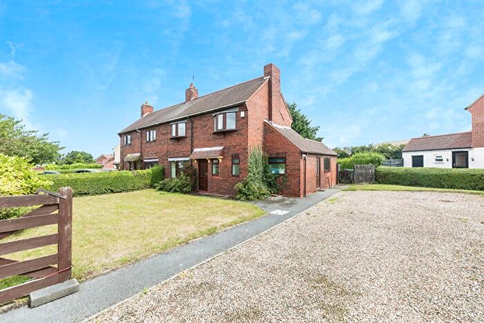 3 Bedroom Semi Detached House For Sale In Cathcart Close, Whitley, Goole, DN14