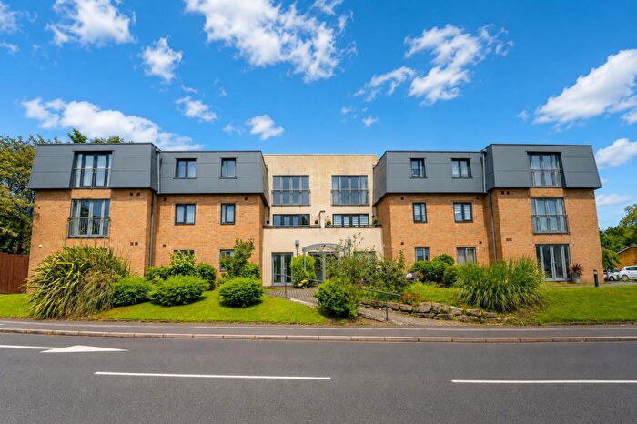2 Bedroom Apartment For Sale In Radcliffe Road, Bolton, BL3