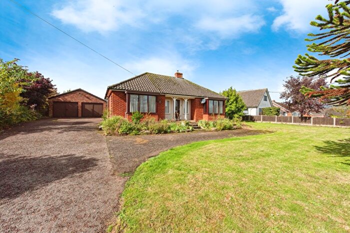 4 Bedroom Bungalow For Sale In Church Road, Barningham, Bury St. Edmunds, Suffolk, IP31