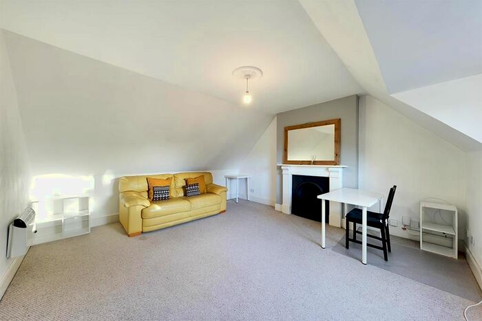 1 Bedroom Flat To Rent In Bellevue Terrace, Southampton, SO14