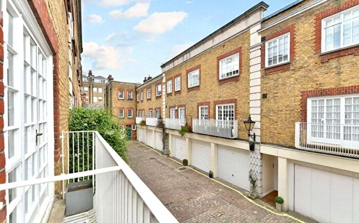 1 Bedroom Flat For Sale In Devonshire Close, Marylebone, London, W1G