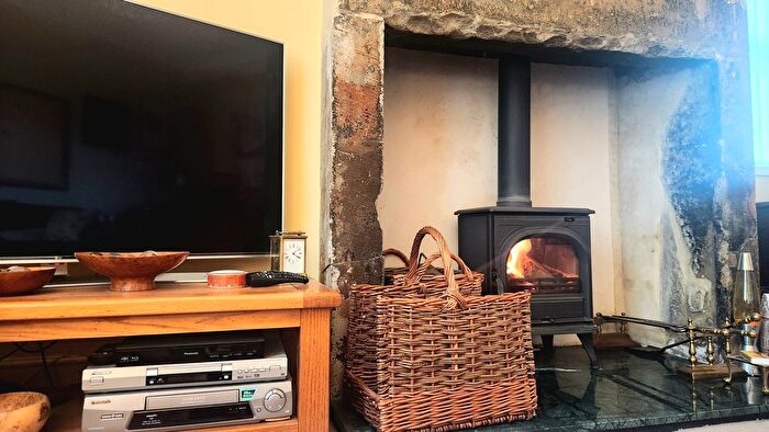 2 Bedroom Cottage For Sale In Station Cottages, Lanchester, Durham, DH7