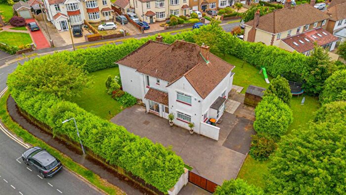 4 Bedroom Detached House For Sale In Groves Road, NP20