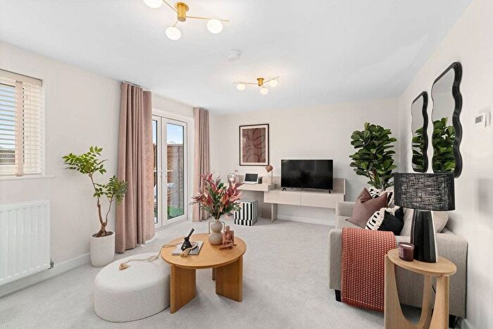 4 Bedroom Semi-detached House For Sale In Plot - Bed Semi-Detached, Millwright Place, Tovil, ME15