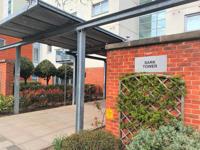 2 Bedroom Flat To Rent In Erebus Drive, London, SE28