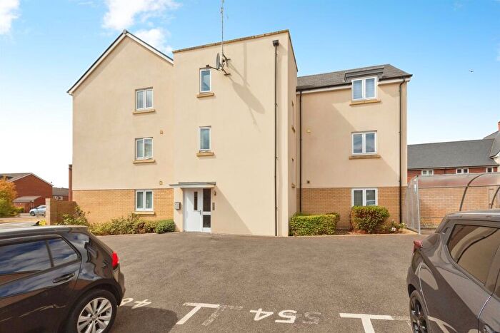 1 Bedroom Apartment To Rent In Bramley Road, Aylesbury, HP18