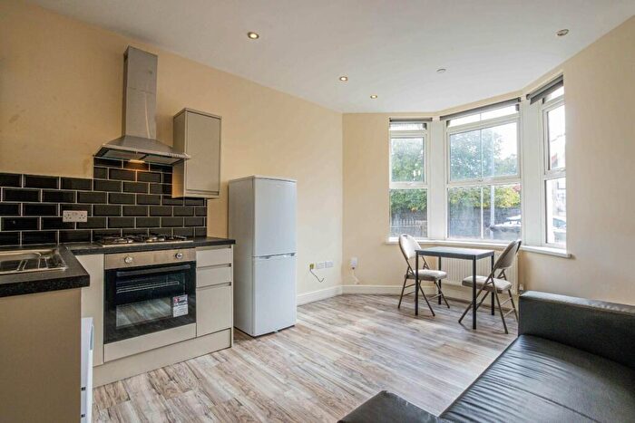 1 Bedroom Private Halls To Rent In Colum Road, Cathays, CF10